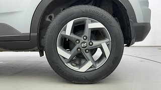 Used 2020 Hyundai Venue SX Plus 1.0 Turbo DCT Petrol Automatic tyres LEFT REAR TYRE RIM VIEW
