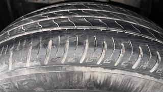 Used 2018 Maruti Suzuki Vitara Brezza VDi (O) Diesel Manual tyres LEFT FRONT TYRE TREAD VIEW