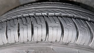 Used 2017 Renault Kwid CLIMBER 1.0 AMT Petrol Automatic tyres RIGHT FRONT TYRE TREAD VIEW
