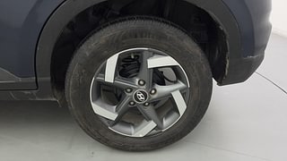 Used 2020 Hyundai Venue SX Plus 1.0 Turbo DCT Petrol Automatic tyres LEFT REAR TYRE RIM VIEW