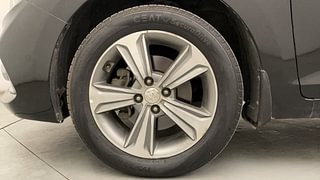 Used 2019 Hyundai Verna SX (O) 1.6 CRDi Diesel Manual tyres LEFT FRONT TYRE RIM VIEW