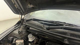 Used 2015 Maruti Suzuki Ciaz ZXi Petrol Manual engine ENGINE RIGHT SIDE HINGE & APRON VIEW