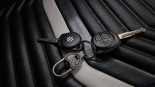 Used 2018 Maruti Suzuki Vitara Brezza VDi (O) Diesel Manual extra CAR KEY VIEW
