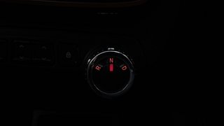 Used 2017 Renault Kwid CLIMBER 1.0 AMT Petrol Automatic interior GEAR  KNOB VIEW