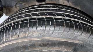 Used 2020 Hyundai Venue SX Plus 1.0 Turbo DCT Petrol Automatic tyres RIGHT REAR TYRE TREAD VIEW