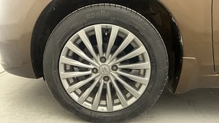 Used 2015 Maruti Suzuki Ciaz ZXi Petrol Manual tyres LEFT FRONT TYRE RIM VIEW