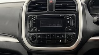 Used 2018 Maruti Suzuki Vitara Brezza VDi (O) Diesel Manual top_features Integrated (in-dash) music system