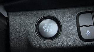 Used 2020 Hyundai Venue SX Plus 1.0 Turbo DCT Petrol Automatic top_features Keyless start