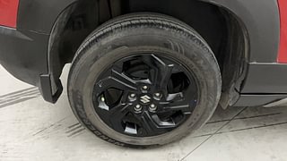 Used 2022 Maruti Suzuki Brezza ZXI Dual Tone Petrol Manual tyres RIGHT REAR TYRE RIM VIEW