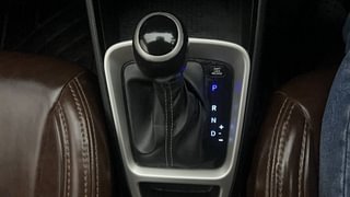 Used 2021 Hyundai Venue SX Plus 1.0 Turbo DCT Petrol Automatic interior GEAR  KNOB VIEW