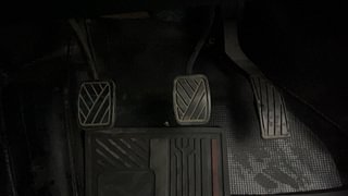 Used 2022 Maruti Suzuki Brezza ZXI Dual Tone Petrol Manual interior PEDALS VIEW