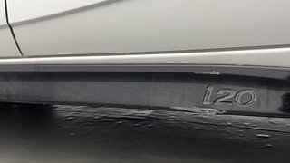 Used 2021 Hyundai New i20 Asta (O) 1.0 Turbo DCT Petrol Automatic dents MINOR SCRATCH