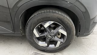 Used 2021 Hyundai Venue SX Plus 1.0 Turbo DCT Petrol Automatic tyres RIGHT FRONT TYRE RIM VIEW