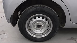 Used 2020 Hyundai New Santro 1.1 Magna Petrol Manual tyres RIGHT REAR TYRE RIM VIEW