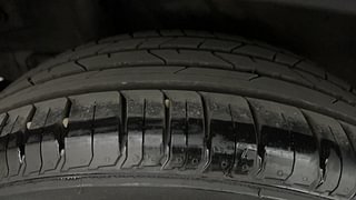 Used 2021 Hyundai Venue SX Plus 1.0 Turbo DCT Petrol Automatic tyres RIGHT REAR TYRE TREAD VIEW