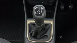 Used 2023 Tata Punch Accomplished Dazzle Pack MT Petrol Manual interior GEAR  KNOB VIEW