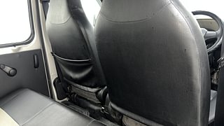 Used 2023 Maruti Suzuki Eeco AC CNG 5 STR Petrol+cng Manual top_features Front seat pockets
