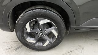 Used 2021 Hyundai Venue SX Plus 1.0 Turbo DCT Petrol Automatic tyres RIGHT REAR TYRE RIM VIEW