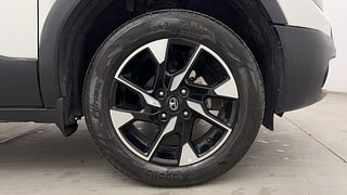 Used 2023 Tata Punch Accomplished Dazzle Pack MT Petrol Manual tyres RIGHT FRONT TYRE RIM VIEW