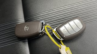 Used 2021 Hyundai New i20 Asta (O) 1.0 Turbo DCT Petrol Automatic extra CAR KEY VIEW