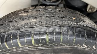 Used 2023 Maruti Suzuki Eeco AC CNG 5 STR Petrol+cng Manual tyres RIGHT REAR TYRE TREAD VIEW