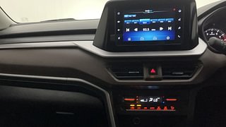 Used 2022 Maruti Suzuki Brezza ZXI Dual Tone Petrol Manual interior MUSIC SYSTEM & AC CONTROL VIEW