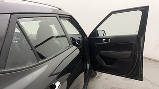 Used 2021 Hyundai Venue SX Plus 1.0 Turbo DCT Petrol Automatic interior RIGHT FRONT DOOR OPEN VIEW