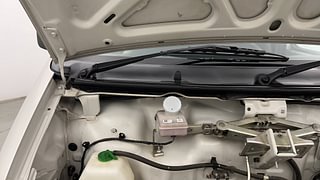 Used 2023 Maruti Suzuki Eeco AC CNG 5 STR Petrol+cng Manual engine ENGINE RIGHT SIDE HINGE & APRON VIEW