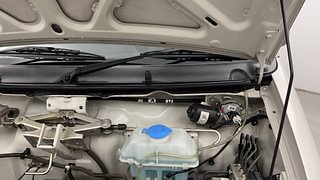 Used 2023 Maruti Suzuki Eeco AC CNG 5 STR Petrol+cng Manual engine ENGINE LEFT SIDE HINGE & APRON VIEW