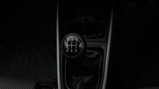 Used 2022 Maruti Suzuki XL6 Zeta MT Petrol Petrol Manual interior GEAR  KNOB VIEW