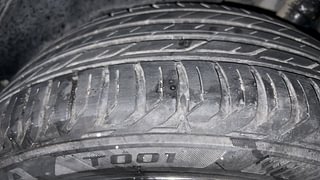 Used 2023 Jeep Compass Limited (O) 1.4 Petrol DCT Petrol Automatic tyres LEFT REAR TYRE TREAD VIEW