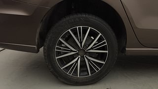 Used 2017 volkswagen Vento 1.5L Comfortline Diesel Diesel Manual tyres RIGHT REAR TYRE RIM VIEW
