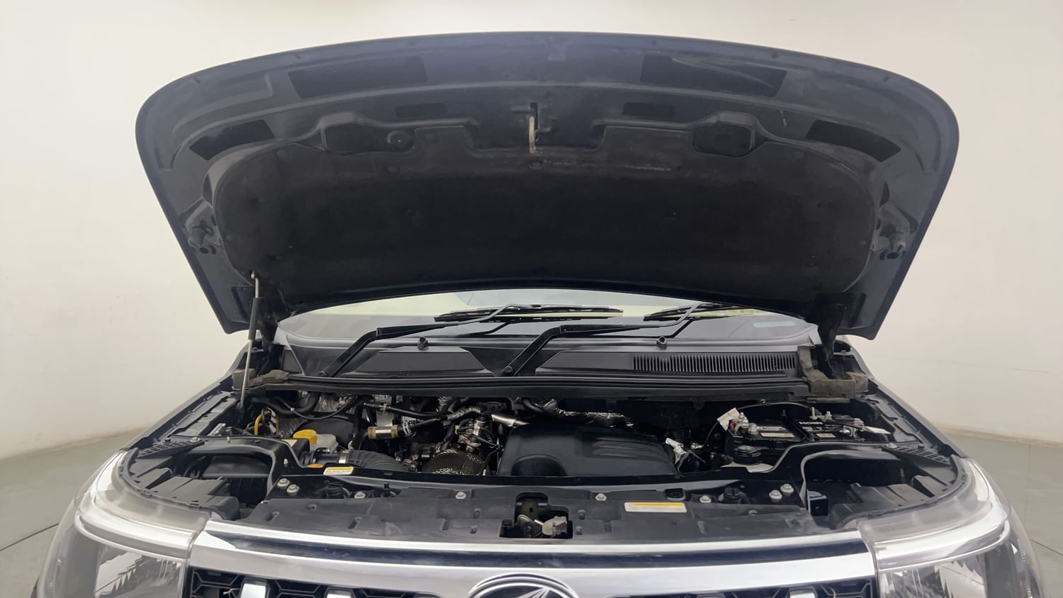 New Mahindra Bolero Neo engine ENGINE & BONNET OPEN FRONT VIEW