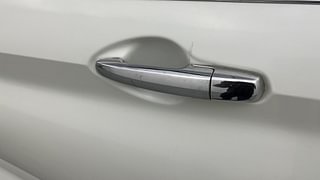 Used 2022 Maruti Suzuki XL6 Zeta MT Petrol Petrol Manual dents MINOR SCRATCH