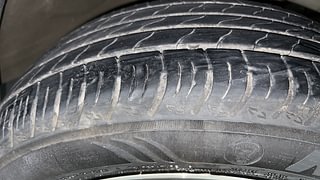 Used 2022 Maruti Suzuki XL6 Zeta MT Petrol Petrol Manual tyres RIGHT FRONT TYRE TREAD VIEW