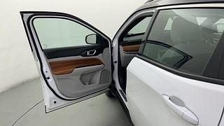 Used 2023 Jeep Compass Limited (O) 1.4 Petrol DCT Petrol Automatic interior LEFT FRONT DOOR OPEN VIEW