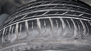Used 2023 Jeep Compass Limited (O) 1.4 Petrol DCT Petrol Automatic tyres RIGHT REAR TYRE TREAD VIEW