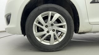 Used 2013 Maruti Suzuki Swift [2011-2017] ZXi Petrol Manual tyres LEFT FRONT TYRE RIM VIEW