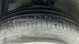 Used 2013 Maruti Suzuki Swift [2011-2017] ZXi Petrol Manual tyres LEFT FRONT TYRE TREAD VIEW