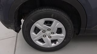 Used 2022 Hyundai Venue S+ 1.2 Petrol Manual tyres RIGHT REAR TYRE RIM VIEW