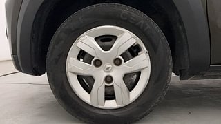 Used 2017 Renault Kwid [2015-2019] 1.0 RXT AMT Petrol Automatic tyres LEFT FRONT TYRE RIM VIEW