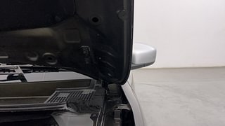 Used 2017 Renault Kwid [2015-2019] 1.0 RXT AMT Petrol Automatic engine ENGINE LEFT SIDE HINGE & APRON VIEW
