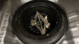 Used 2011 Honda City 1.5 S MT Petrol Manual tyres SPARE TYRE VIEW