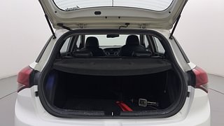 Used 2015 Hyundai Elite i20 Asta 1.4 CRDI Diesel Manual interior DICKY INSIDE VIEW