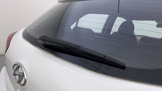 Used 2015 Hyundai Elite i20 Asta 1.4 CRDI Diesel Manual top_features Rear wiper