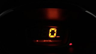 Used 2017 Renault Kwid [2015-2019] 1.0 RXT AMT Petrol Automatic interior CLUSTERMETER VIEW