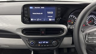 Used 2022 Hyundai Grand i10 Nios Sportz 1.2 Kappa VTVT CNG Petrol+cng Manual interior MUSIC SYSTEM & AC CONTROL VIEW