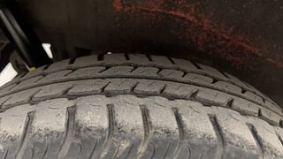 Used 2016 Maruti Suzuki Wagon R 1.0 VXI AMT Petrol Automatic tyres RIGHT REAR TYRE TREAD VIEW
