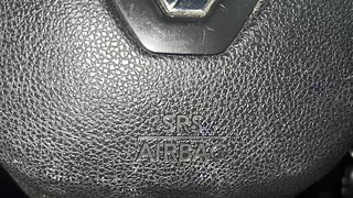 Used 2019 Renault Kwid [2015-2019] 1.0 RXT AMT Opt Petrol Automatic top_features Airbags