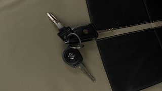 Used 2015 Maruti Suzuki Swift [2011-2017] VXi Petrol Manual extra CAR KEY VIEW
